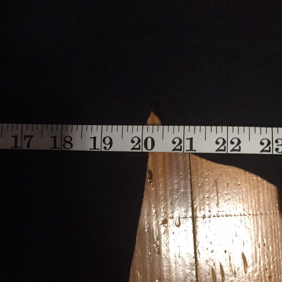 🎄Christmas cardigan with poinsettias & snowflakes - Picture 7 of 9